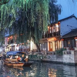 我承认,听到《侦查英雄》“三排到齐,仅剩两人”这句话,我哭了